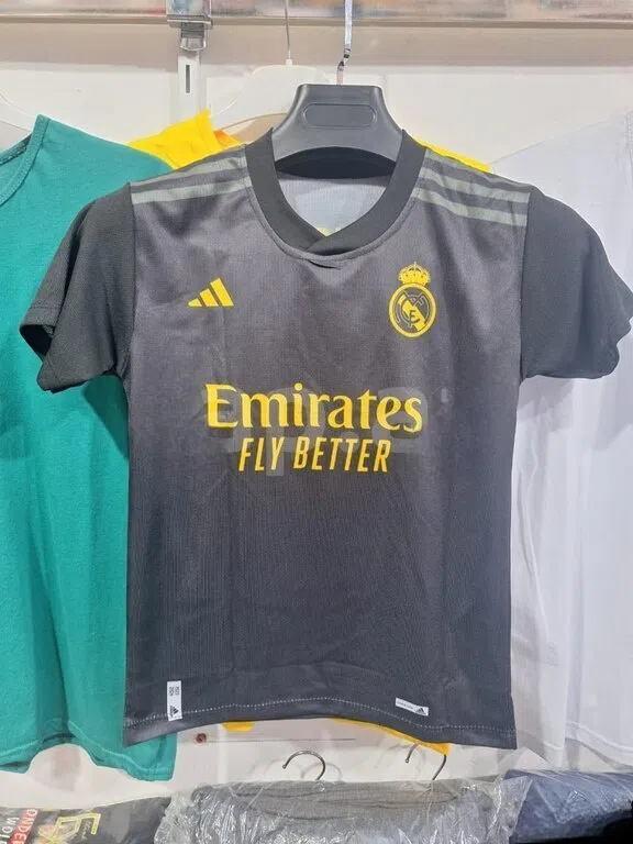 Uniseks idman geyimi, 13-14 yaş, Qarışıq rəng