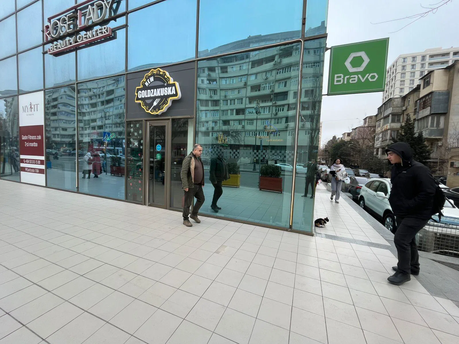 Əla təmirli ticarət obyekti, 50 m² satılır