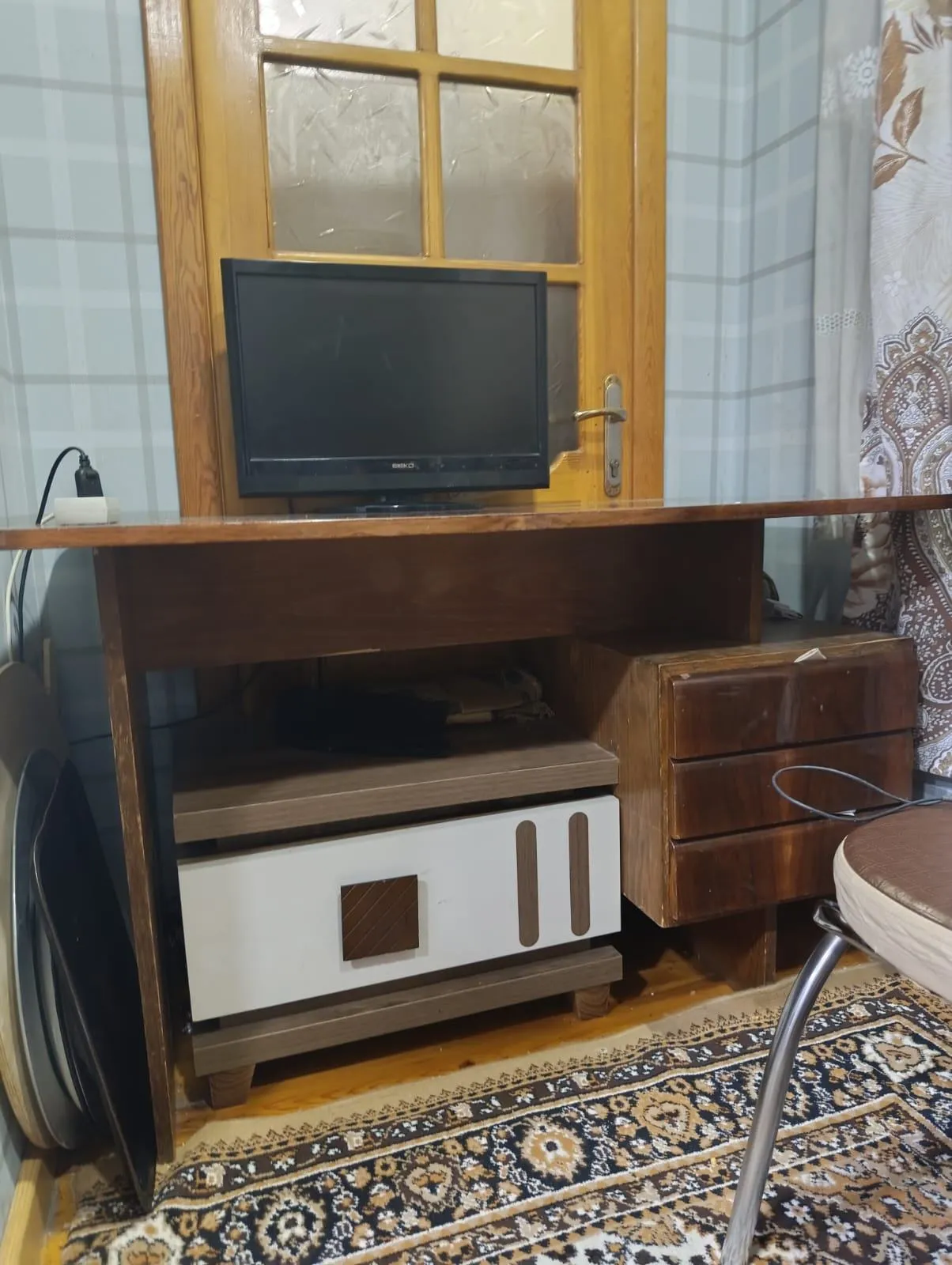 Second-hand coffee table for sale - Tenderyard