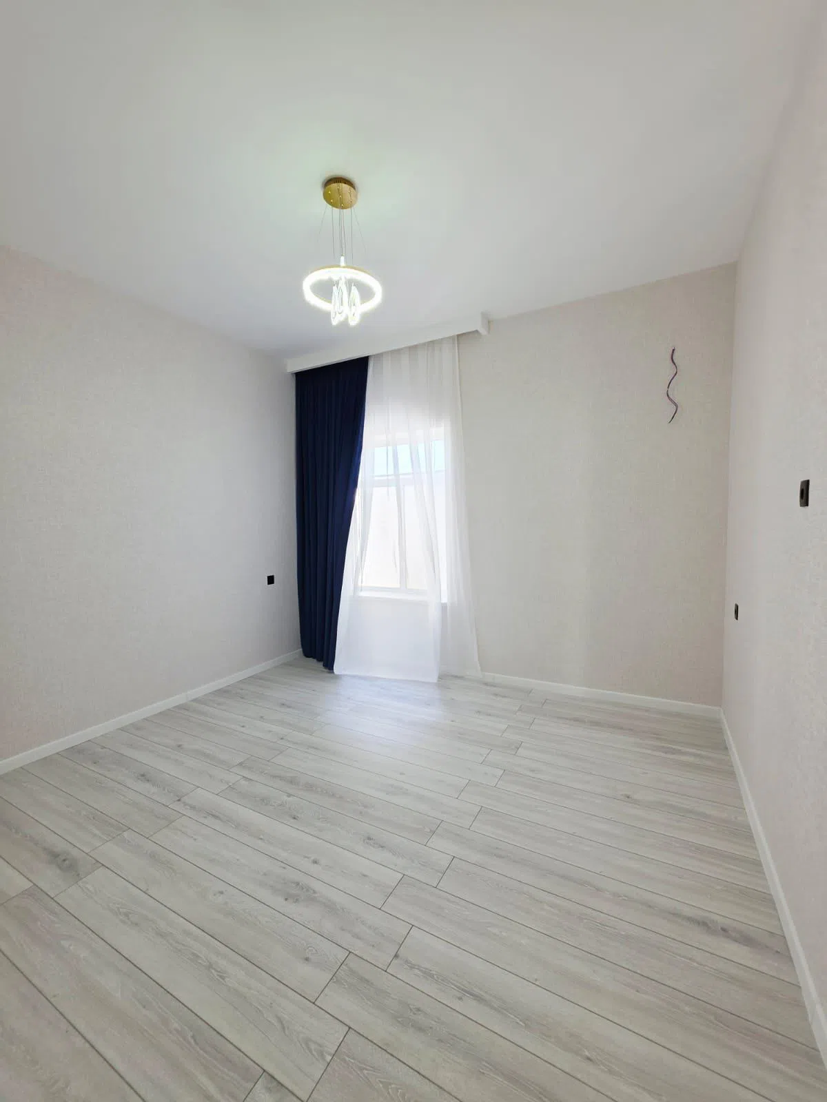 4 otaqlı bağ evi 150 m² 4.5 sot torpaq sahəsində satılır — şəkil 10