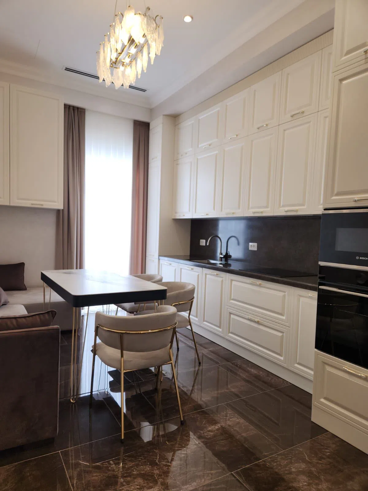 4 otaqlı mənzil 150 m² kirayə verilir — şəkil 14