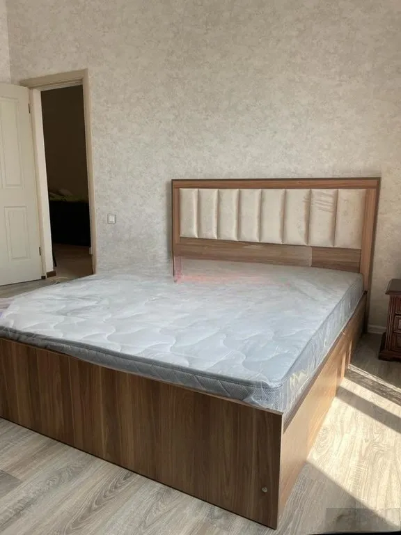 Laminat çarpayı, Qəhvəyi rəng — şəkil 1