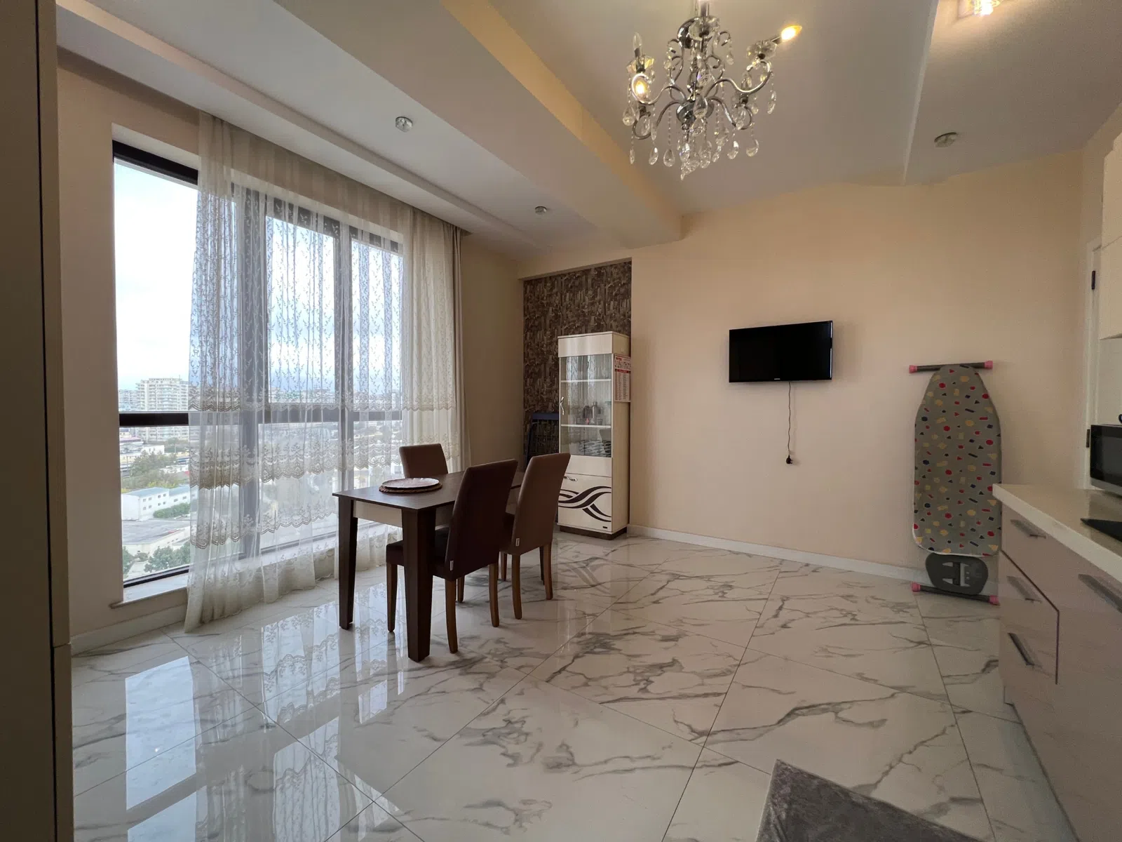 4 otaqlı mənzil 180 m² kirayə verilir — şəkil 18