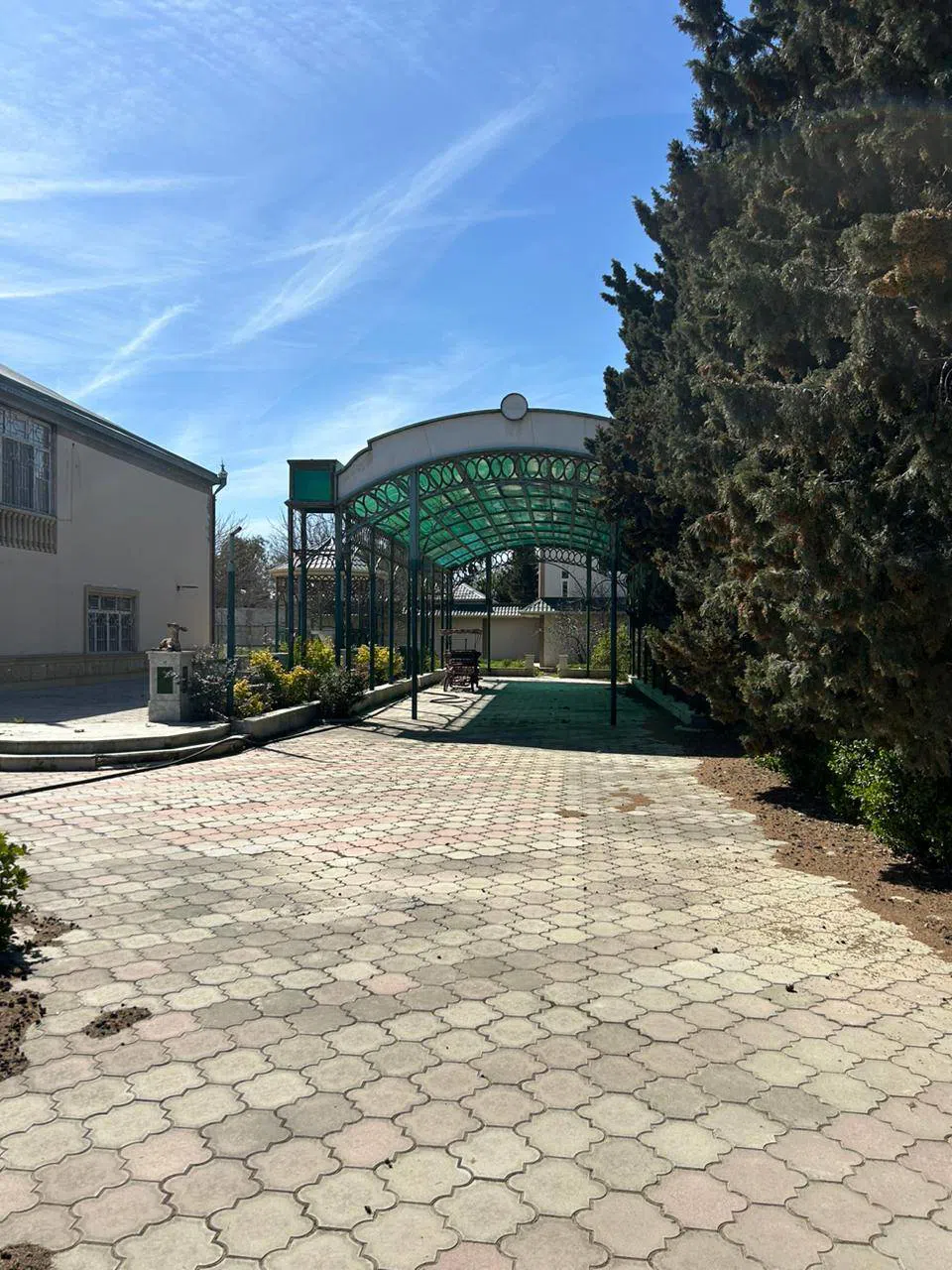 6 otaqlı bağ evi 220 m² satılır — şəkil 3