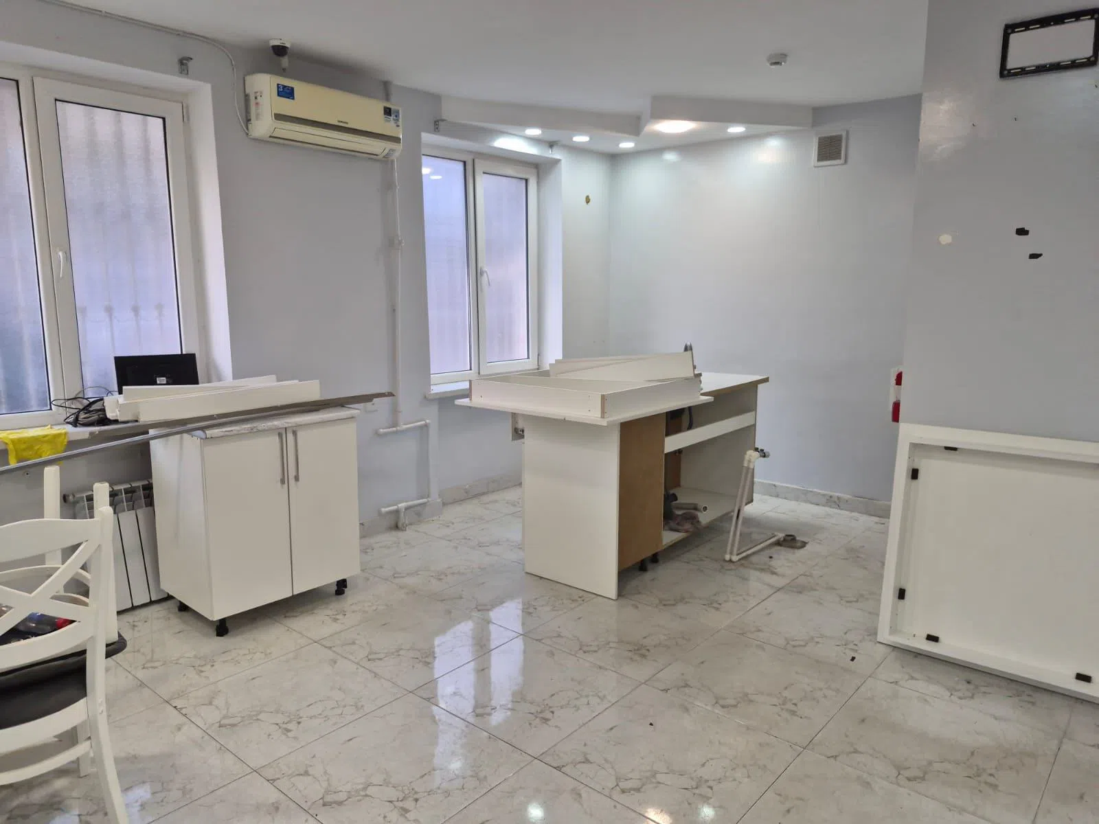 Yaxşı təmirli ticarət obyekti, 36 m² kirayə verilir