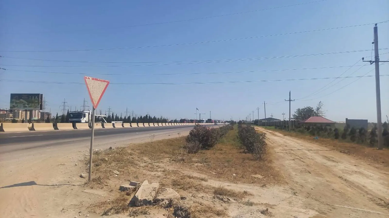 Yaxşı təmirli ticarət obyekti, 5000 m² satılır — şəkil 3