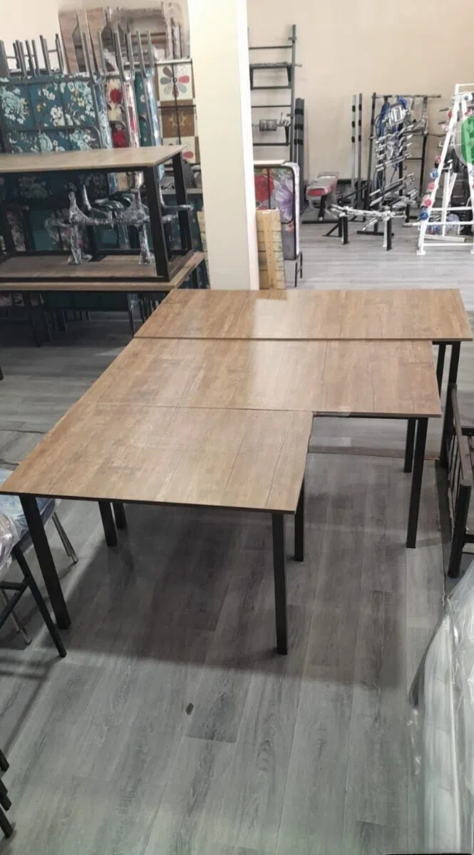 Kitchen table Brown color - Tenderyard