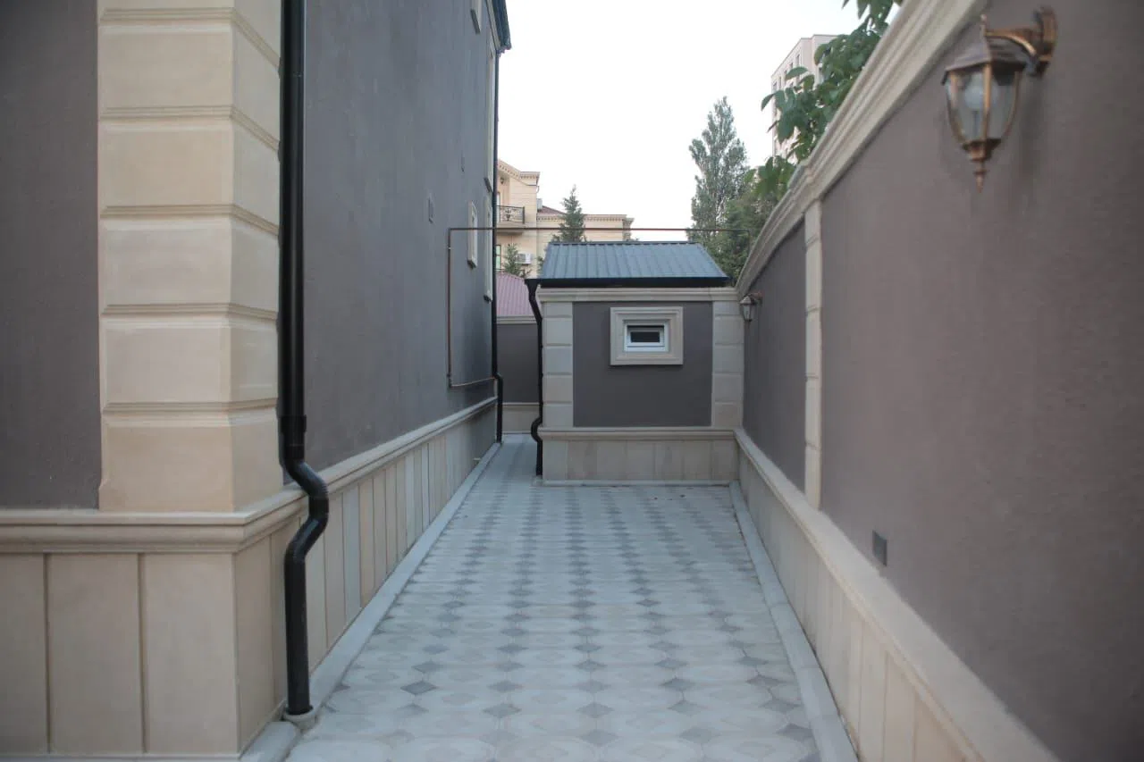 6 otaqlı villa 375 m² - 4.5 sot torpaq sahəsində satılır — şəkil 2