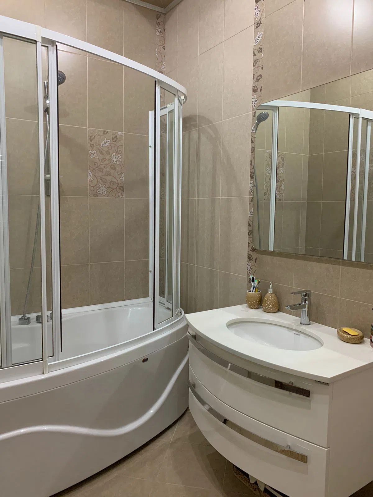 4 otaqlı mənzil 200 m² satılır — şəkil 18