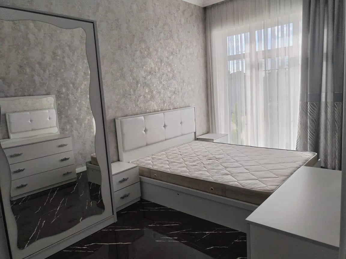 4 otaqlı bağ evi 180 m² 6 sot torpaq sahəsində satılır — şəkil 4