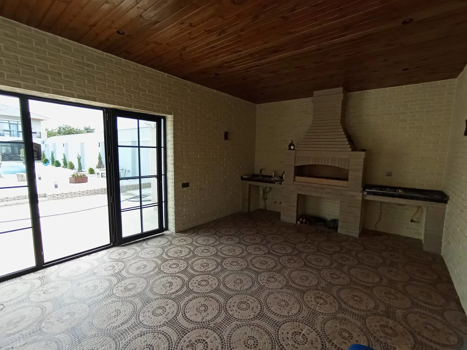 5 otaqlı villa 200 m² - 15 sot torpaq sahəsində satılır — şəkil 24