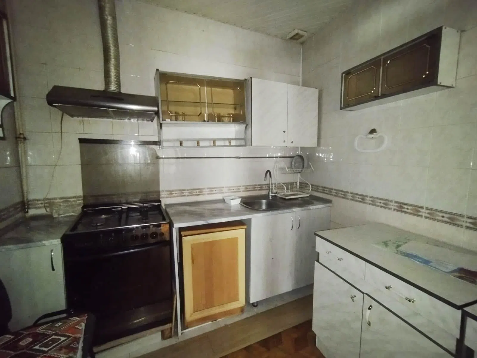 4 otaqlı ofis 130 m² kirayə verilir — şəkil 18