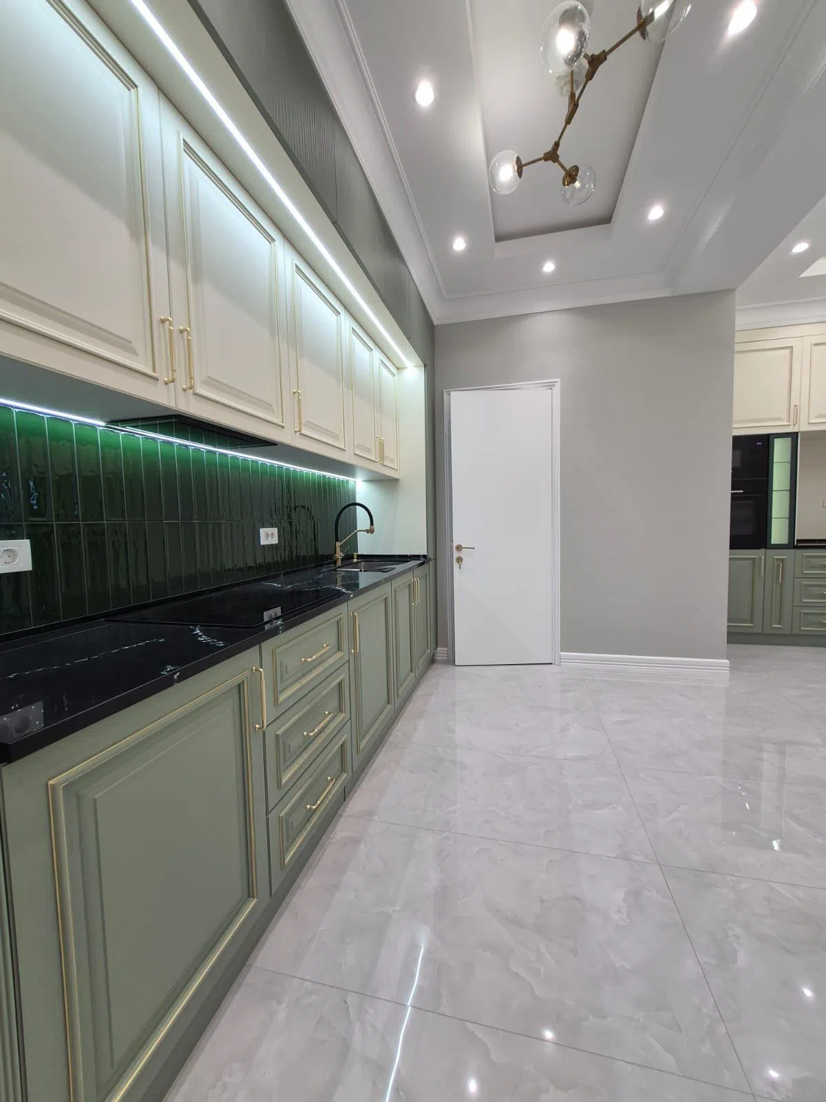 4 otaqlı mənzil 180 m² satılır — şəkil 17