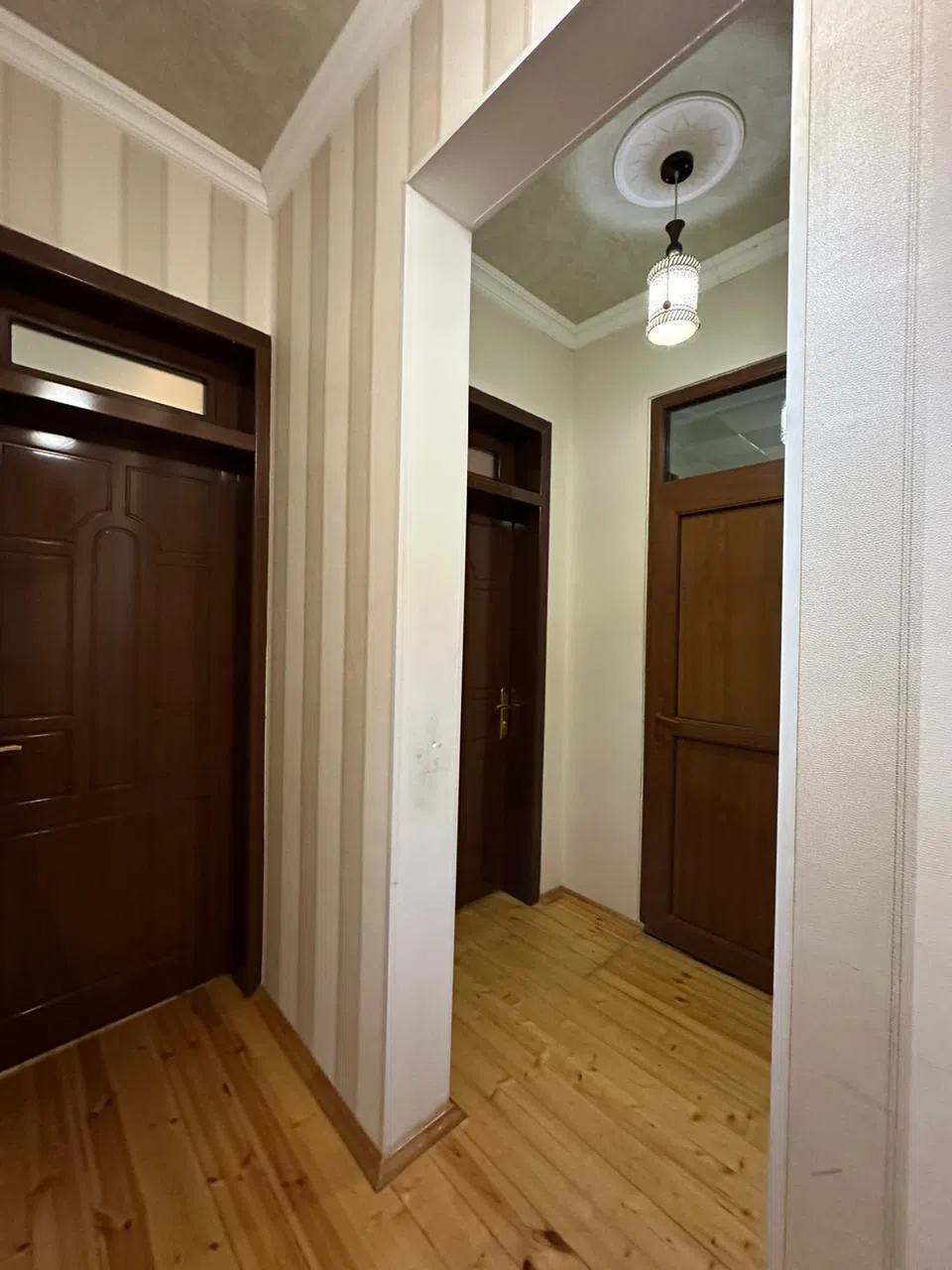 5 otaqlı həyət evi 200 m² - 3 sot torpaq sahəsində satılır — şəkil 8