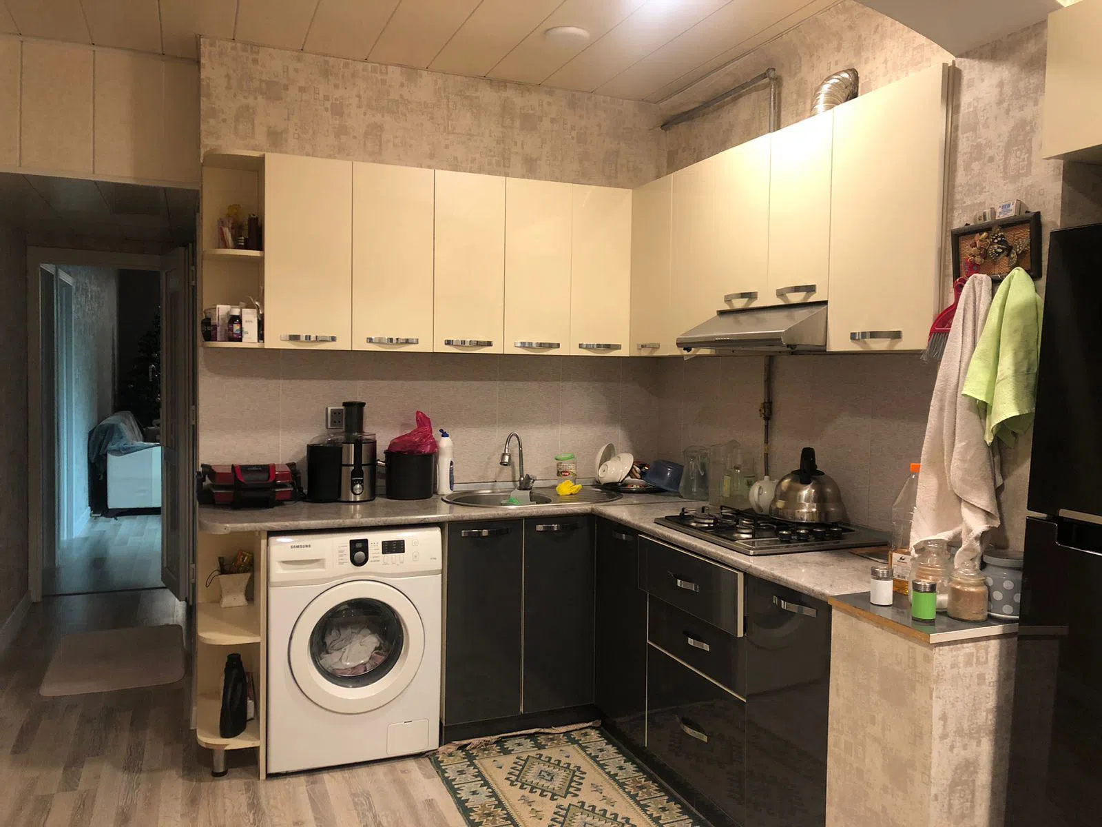 3 otaqlı mənzil 90 m² satılır