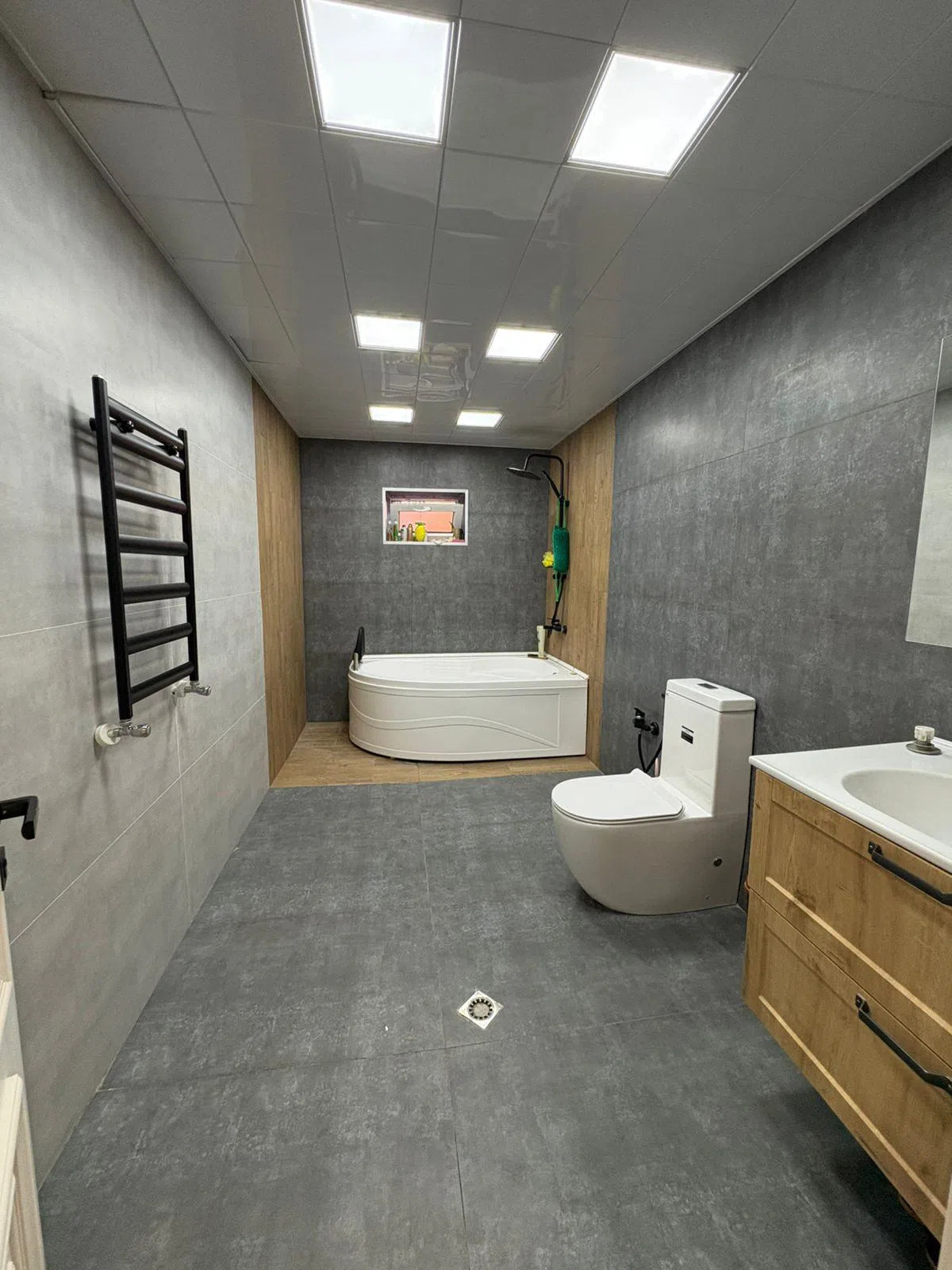 5 otaqlı bağ evi 240 m² 4 sot torpaq sahəsində satılır — şəkil 2