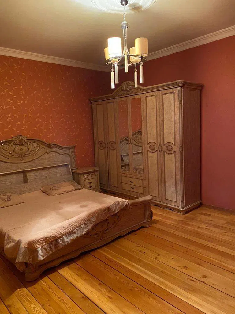 4 otaqlı həyət evi 200 m² - 8 sot torpaq sahəsində satılır