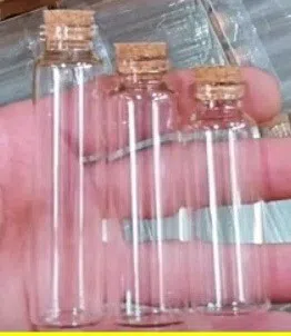 Mantar qapaqlı mini şüşə butulkalar