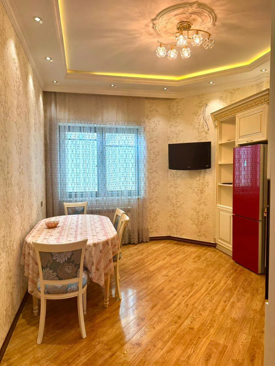 2 otaqlı mənzil 110 m² kirayə verilir — şəkil 4