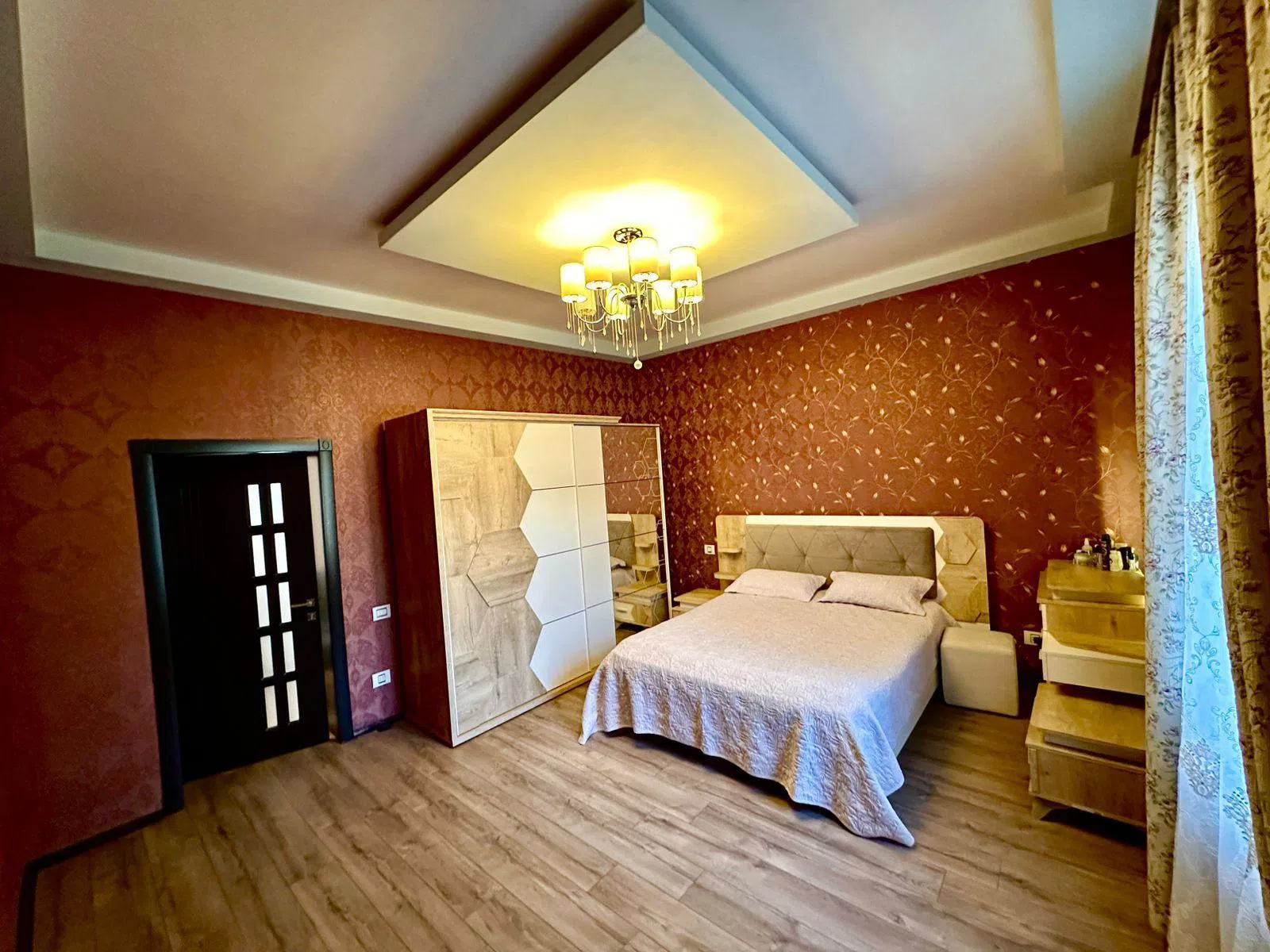 4 otaqlı bağ evi 140 m² 5.6 sot torpaq sahəsində satılır — şəkil 7