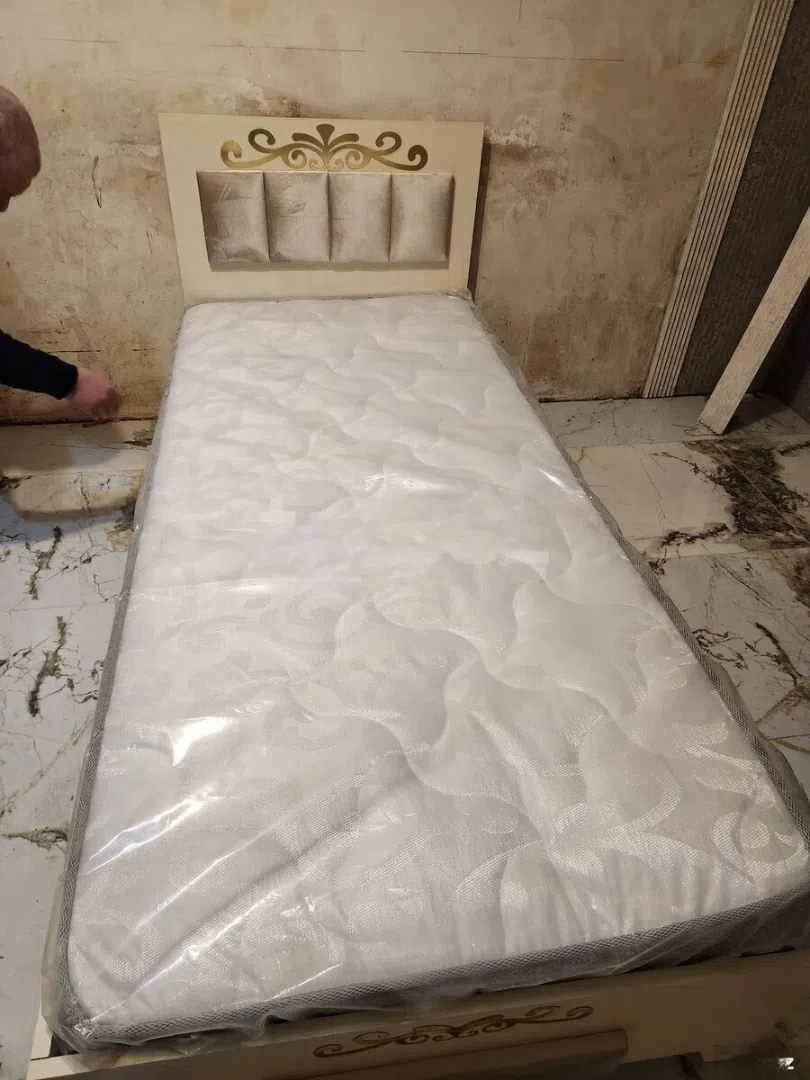 Laminate bed, Beige color - Tenderyard
