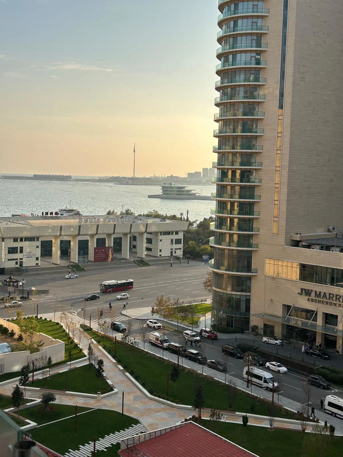 3 otaqlı mənzil 104 m² kirayə verilir — şəkil 16