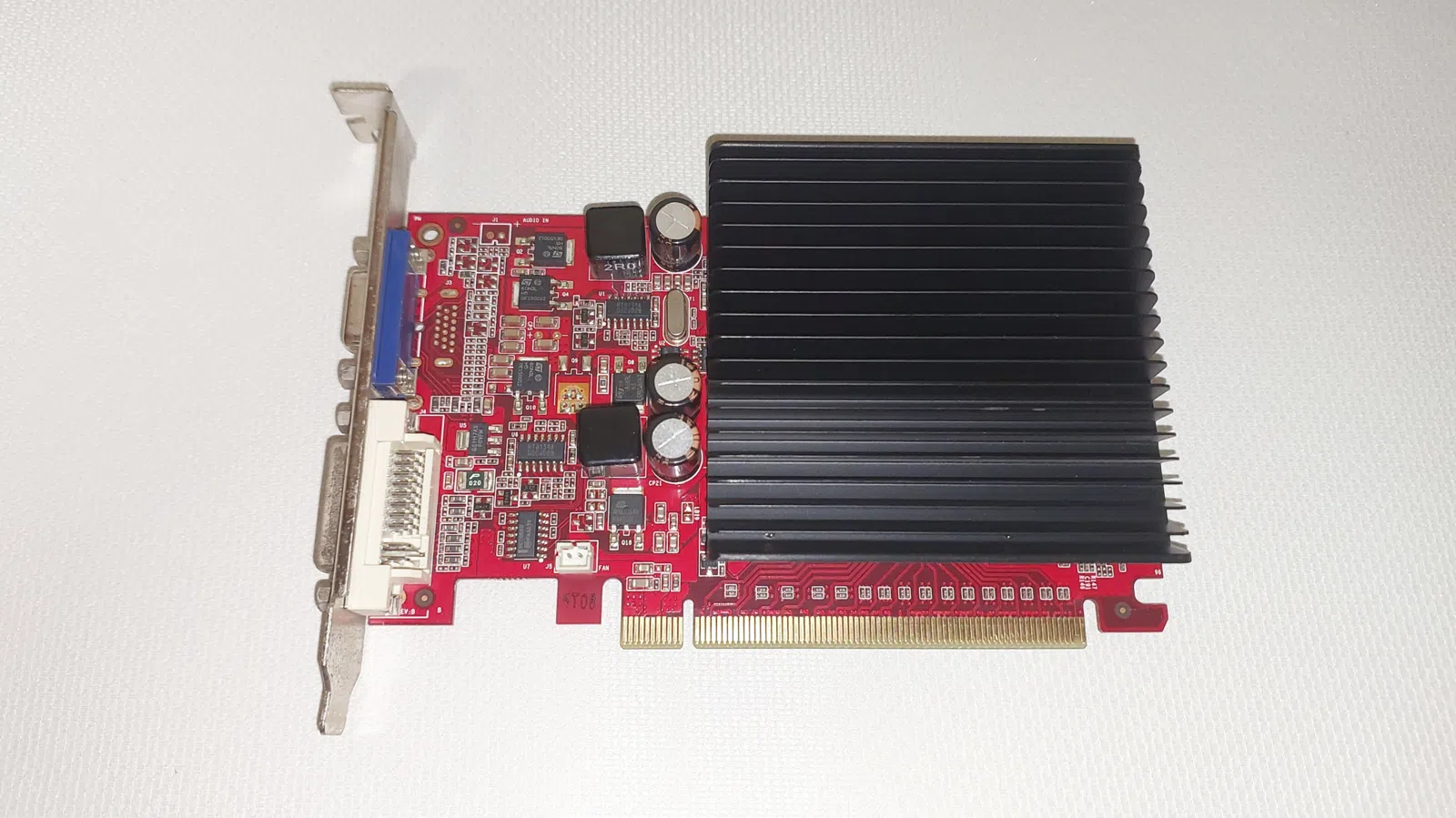 "NVIDIA GeForce 9500 GT" videokart — şəkil 1