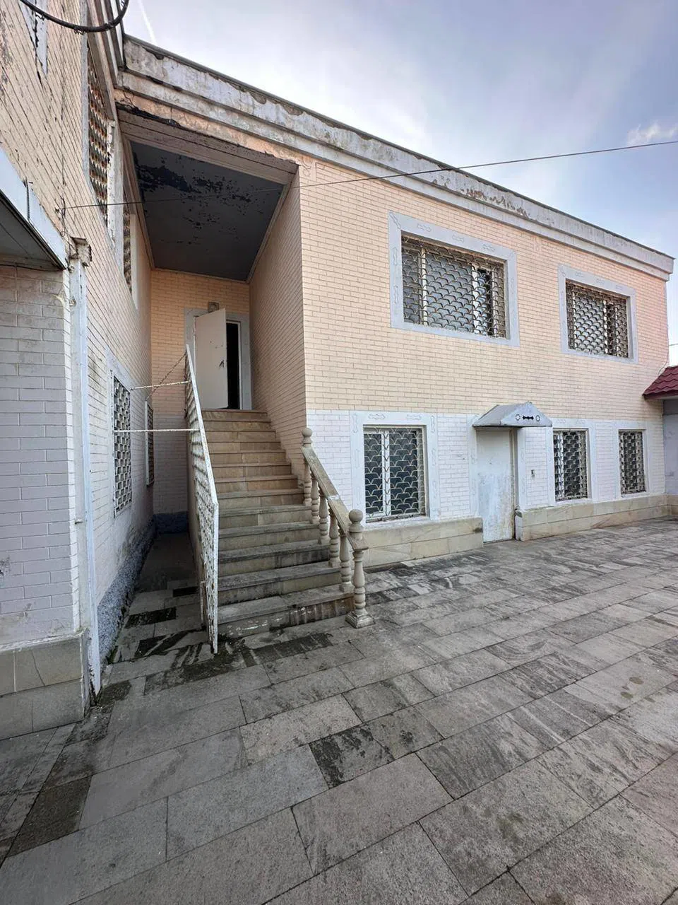 6 otaqlı bağ evi 308 m² 26 sot torpaq sahəsində satılır — şəkil 9
