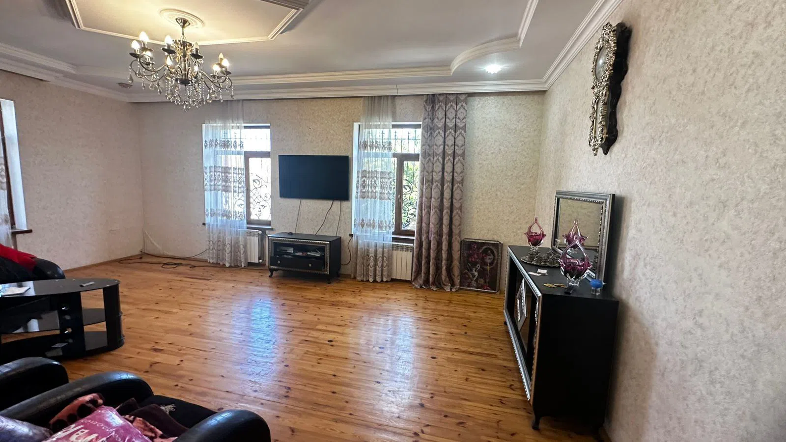 7 otaqlı həyət evi 264 m² - 15 sot torpaq sahəsində satılır