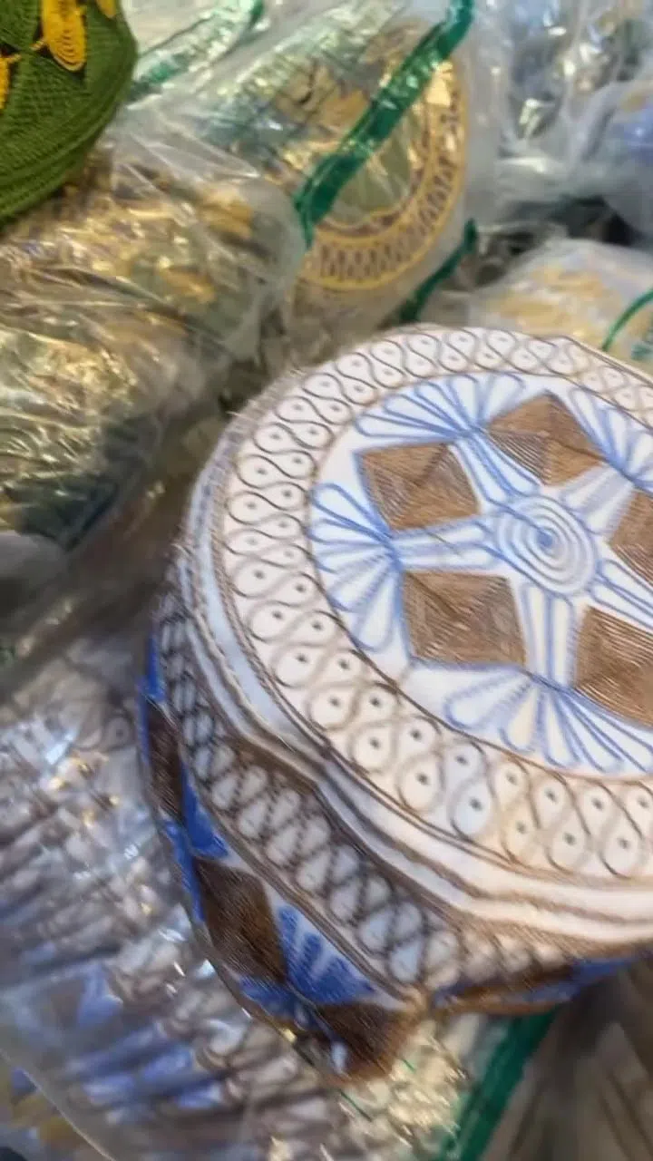 Ənənəvi milli araqçınlar — şəkil 12