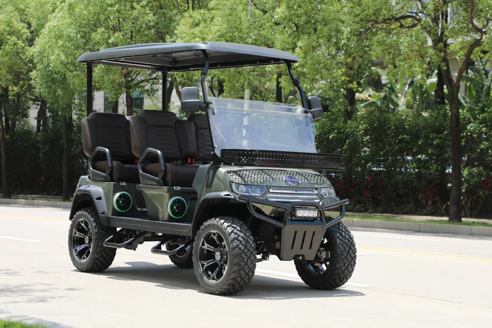 Premium 4-Seater Electric Golf Cart — şəkil 1