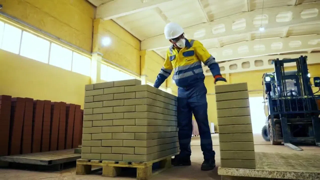 Geobrik kərpiclər, yüksək möhkəmlikli tikinti materialı — şəkil 4