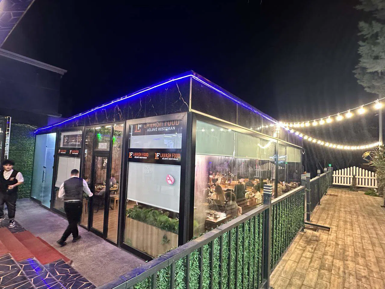 Əla təmirli obyekti, 550 m² satılır