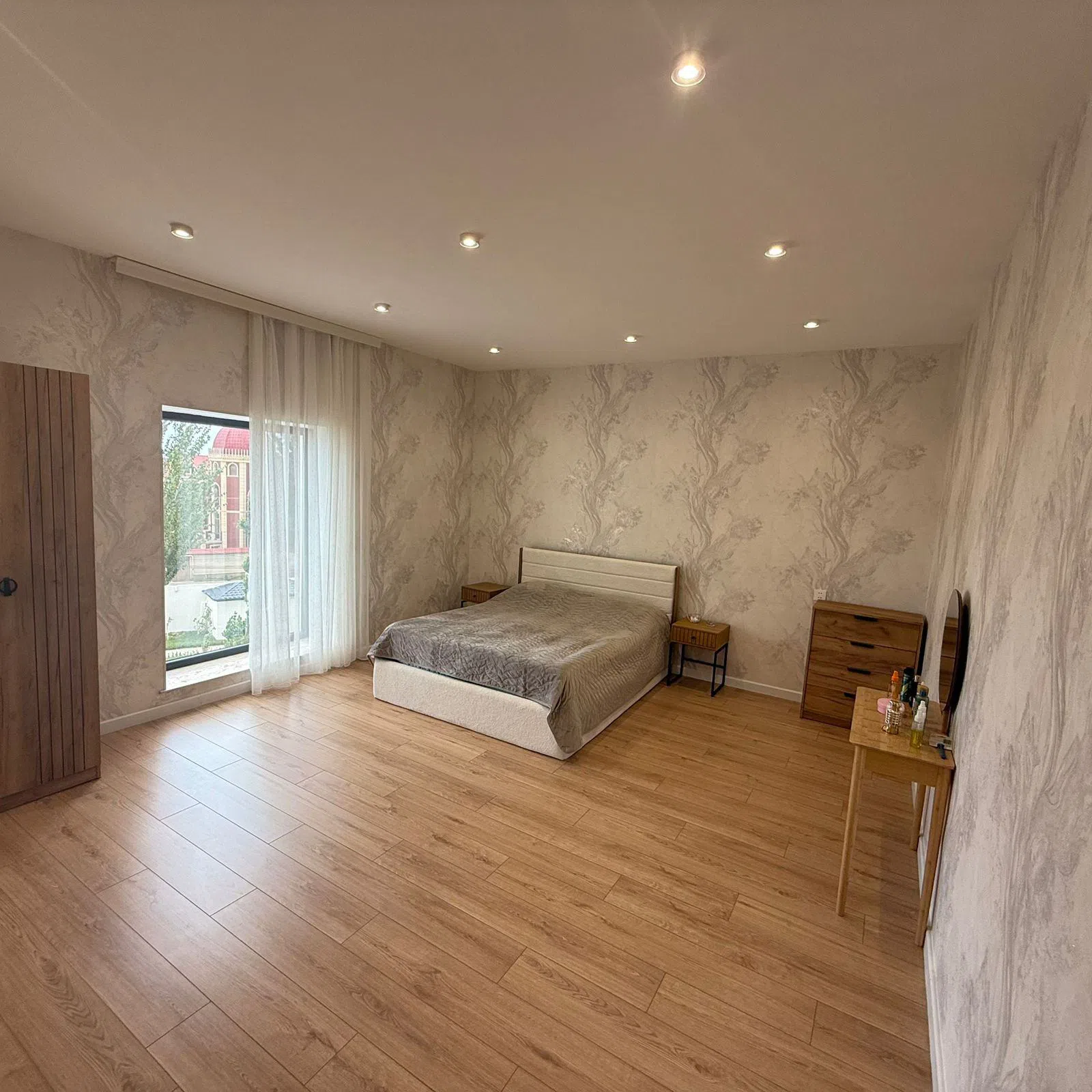 10 otaqlı bağ evi 655 m² 20 sot torpaq sahəsində satılır — şəkil 21