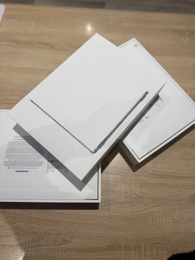 Apple markalı notbuk, Gümüşü rəng — şəkil 2