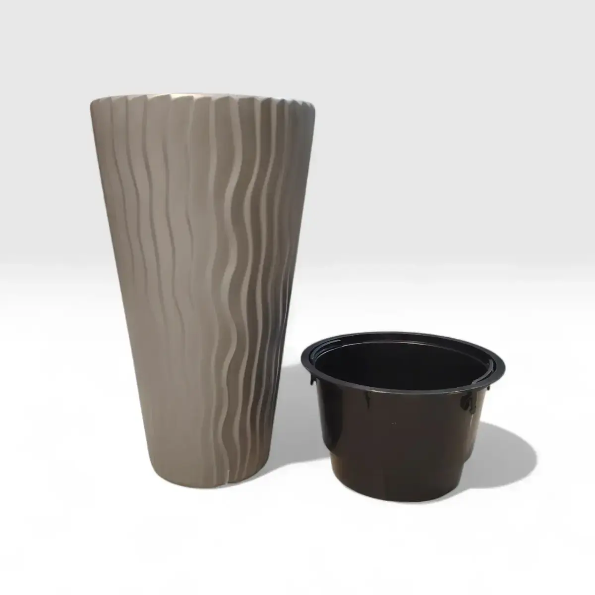 Fiberglass dibçəklər, yüngül və davamlı bitki qabları — şəkil 21