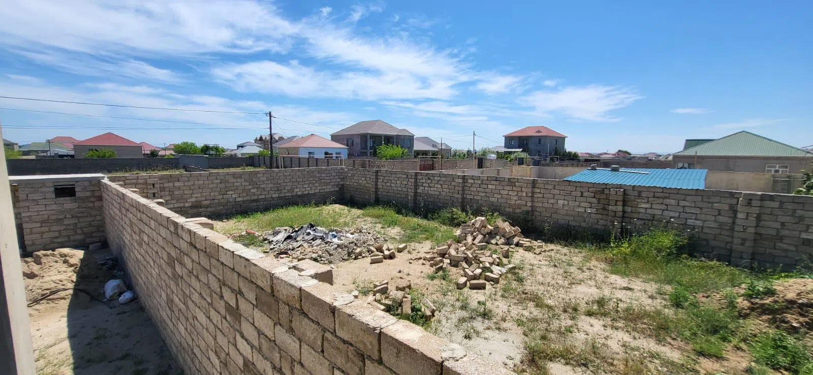 5 sot torpaq sahəsi satılır — şəkil 1