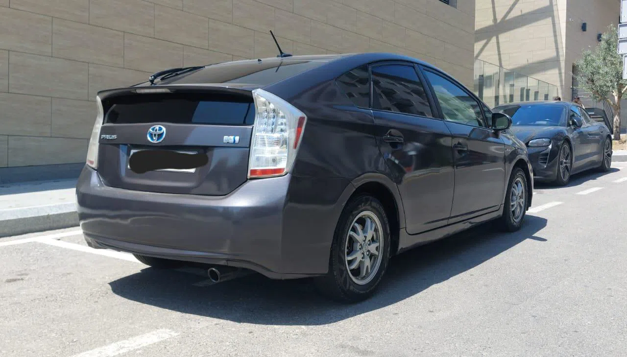 Toyota Prius, 2013 il, 230000 km — şəkil 3