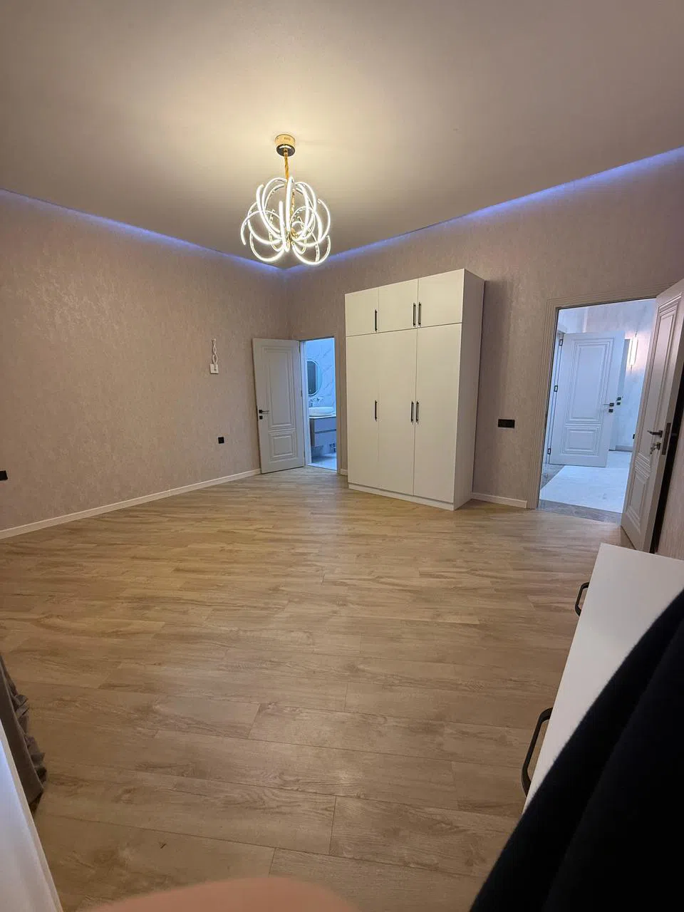 4 otaqlı bağ evi 260 m² 5.5 sot torpaq sahəsində satılır — şəkil 6
