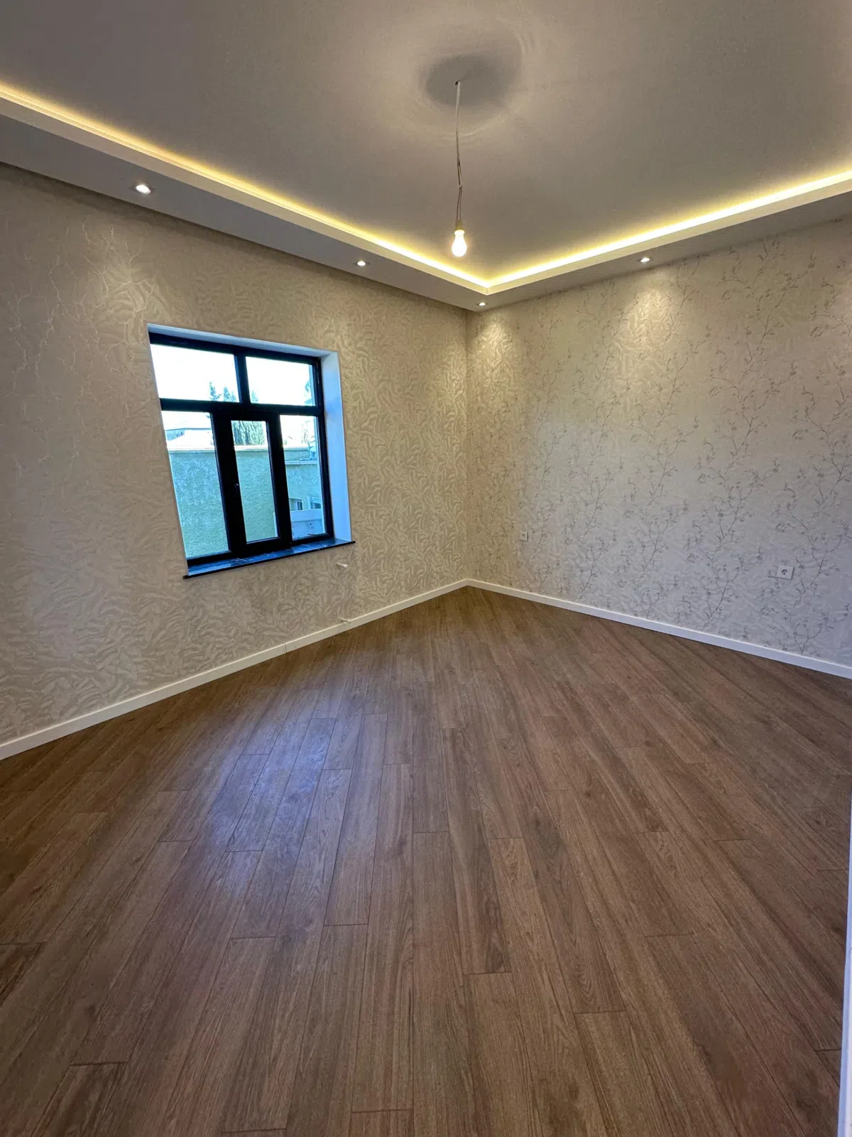 5 otaqlı həyət evi 160 m² - 4 sot torpaq sahəsində satılır