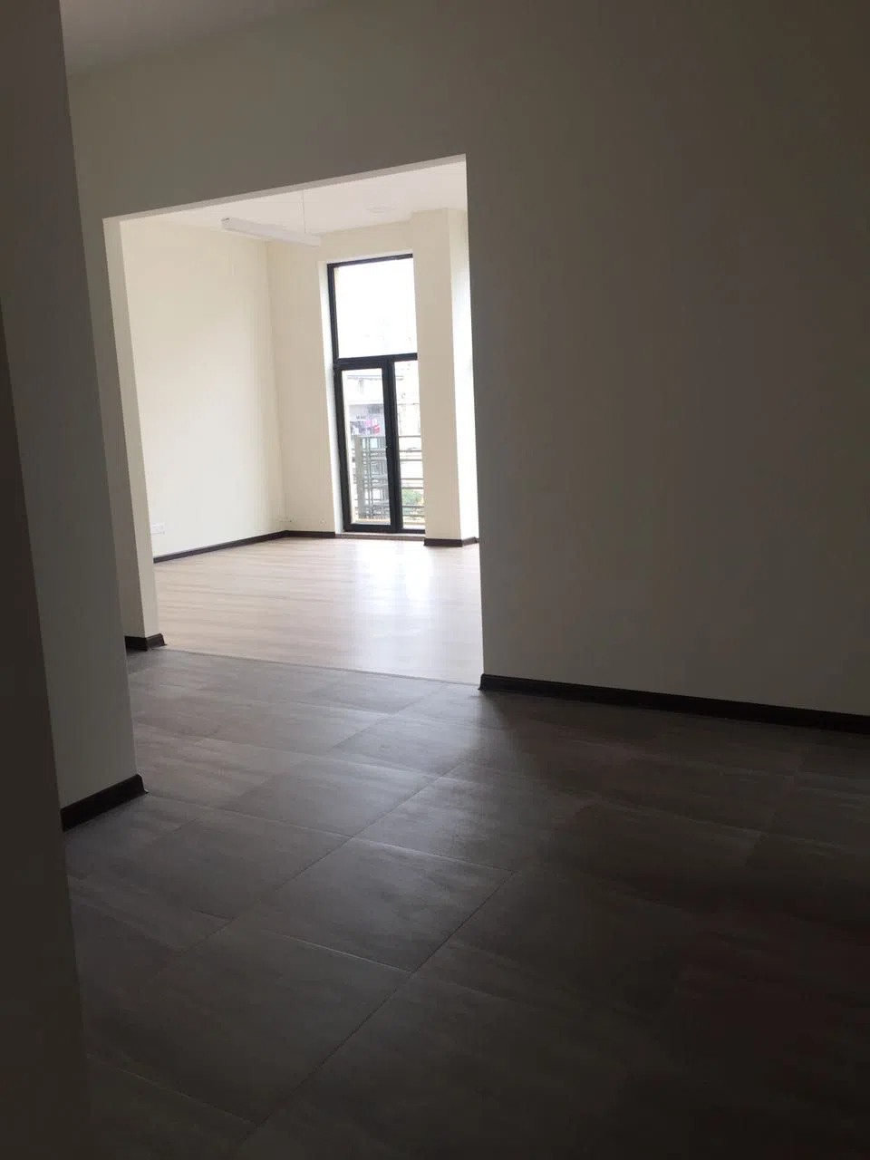 3 otaqlı ofis, 5400 m² kirayə verilir