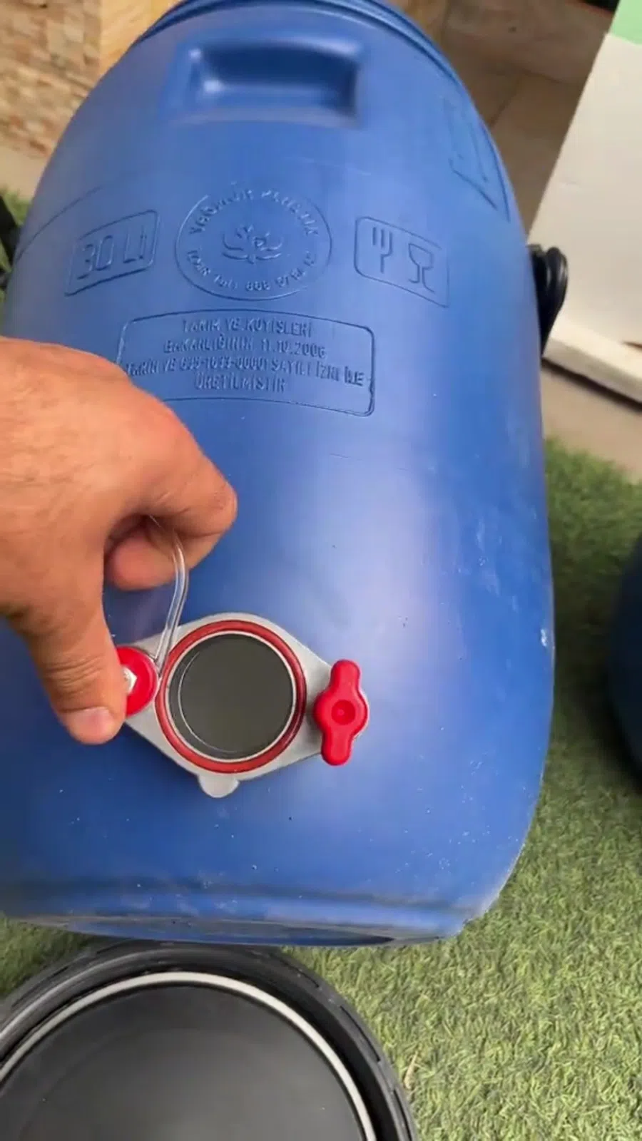 Bal üçün qida dərəcəli plastik və metal bidonlar — şəkil 27