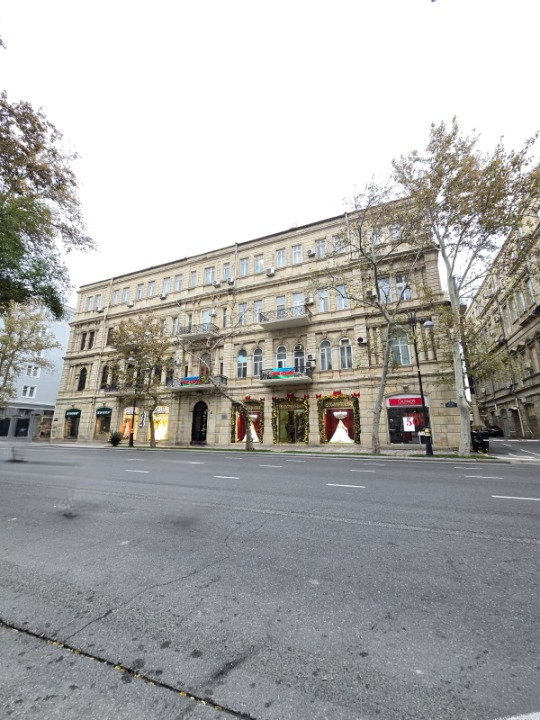 3 otaqlı mənzil 80 m² satılır — şəkil 2