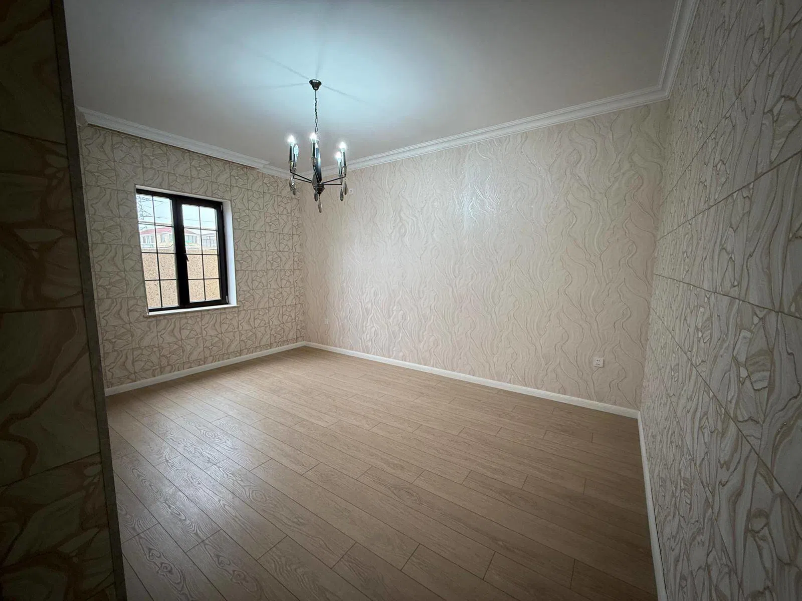 4 otaqlı bağ evi 195 m² 4.8 sot torpaq sahəsində satılır — şəkil 3