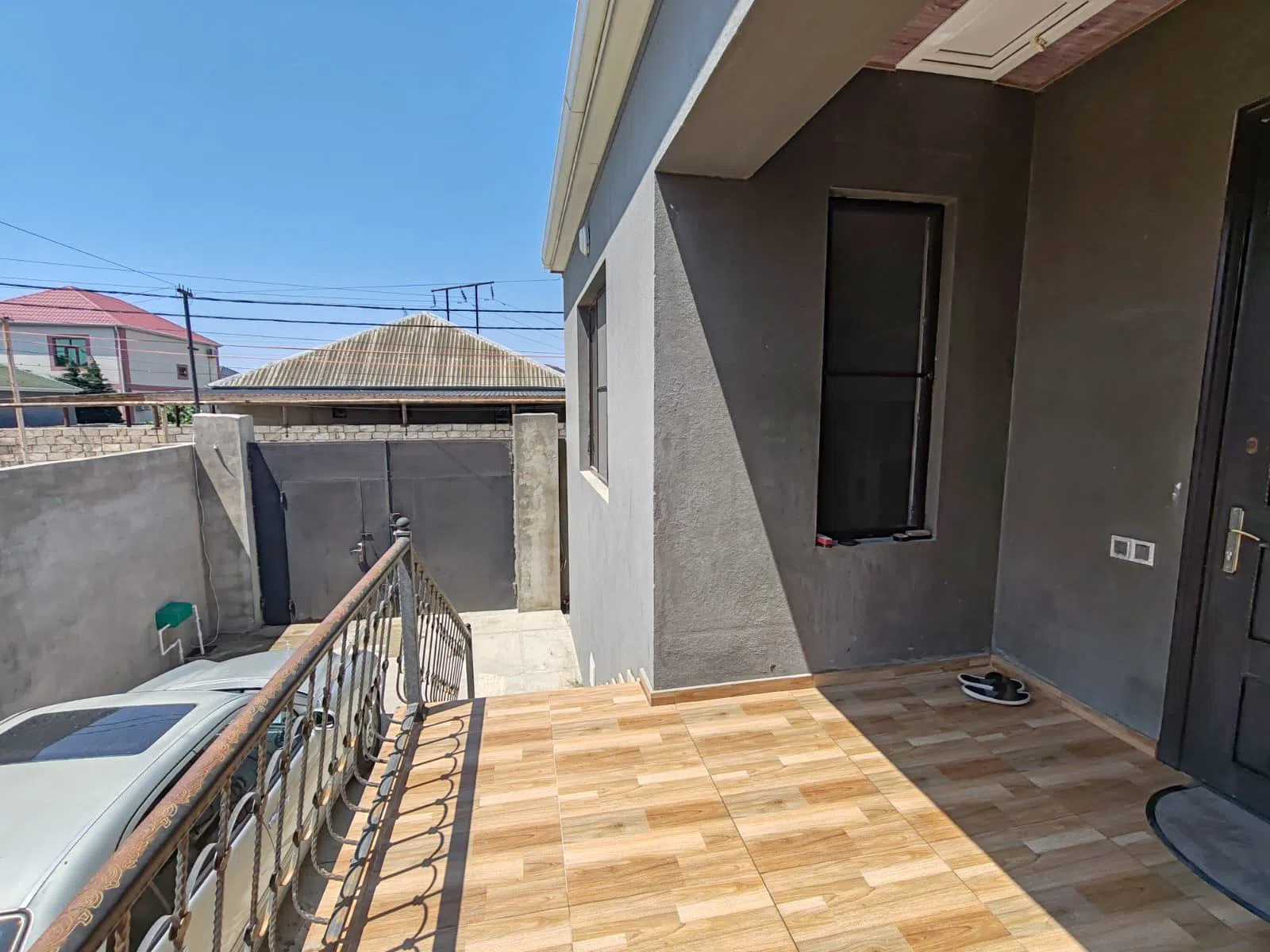 4 otaqlı həyət evi 143 m² satılır — şəkil 1