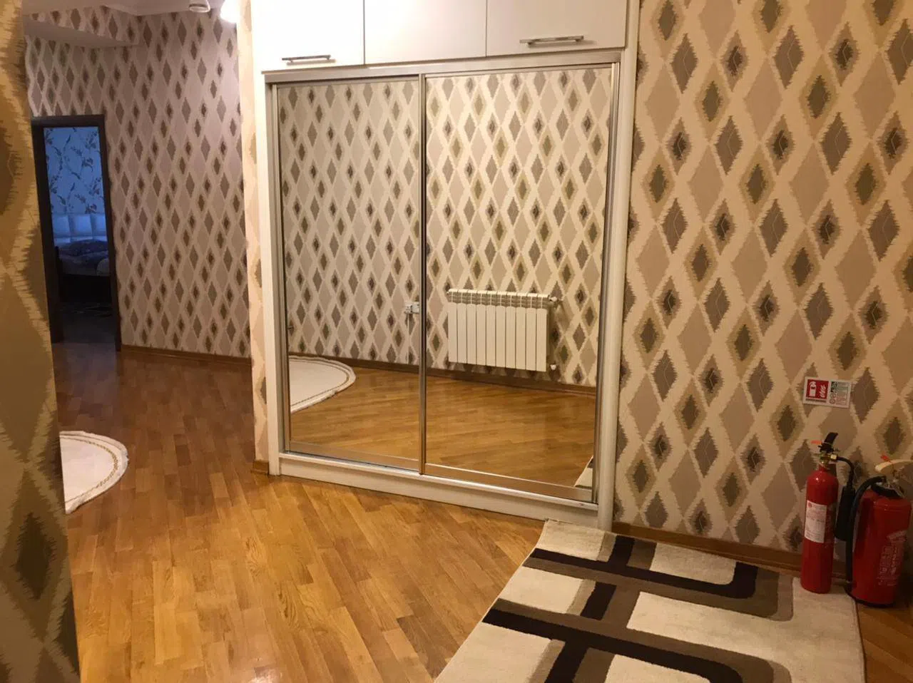 4 otaqlı mənzil 155 m² kirayə verilir — şəkil 21