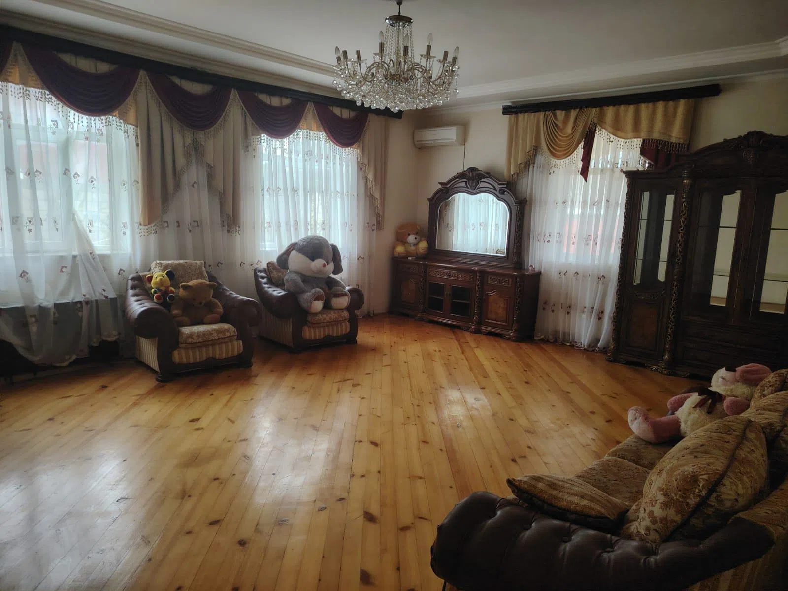 4 otaqlı həyət evi 144 m² - 6 sot torpaq sahəsində satılır