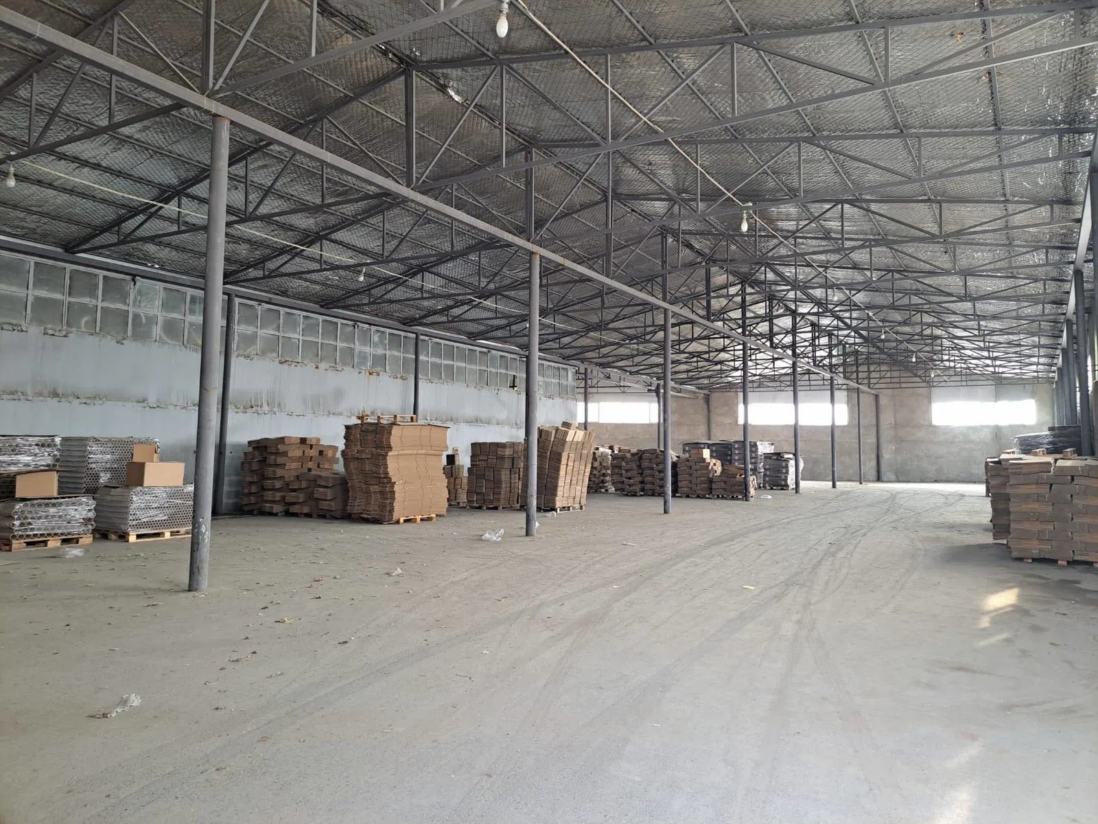 800 m² sahəsi olan anbar kirayə verilir — şəkil 6