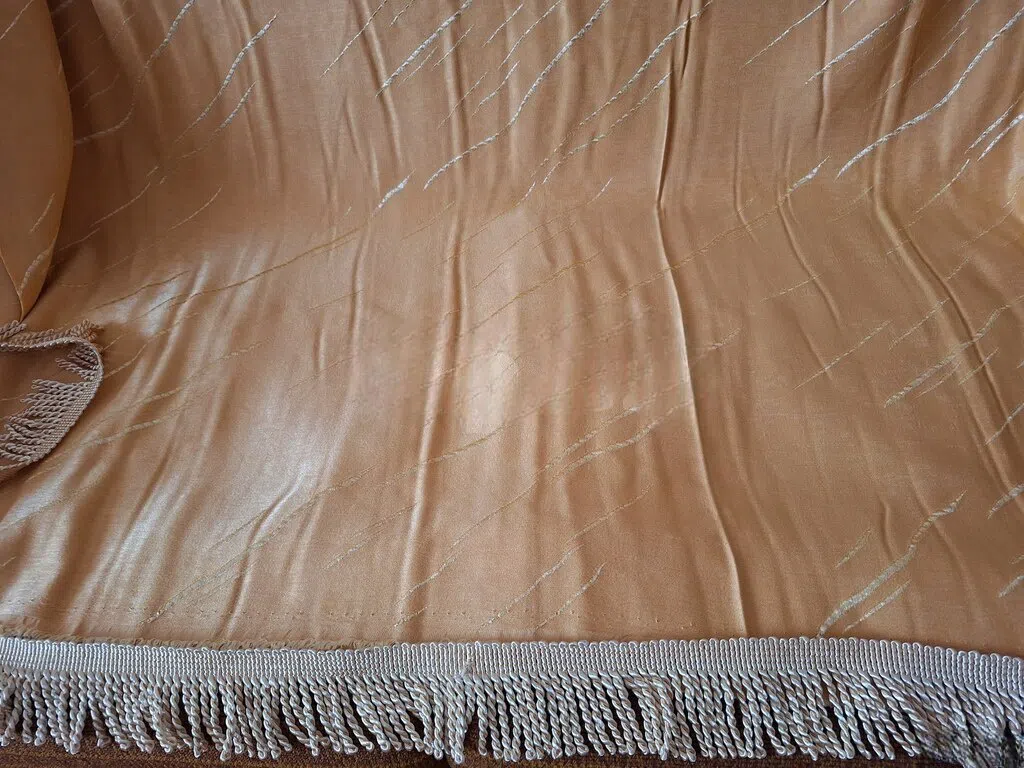 Golden colored throw blanket - Tenderyard