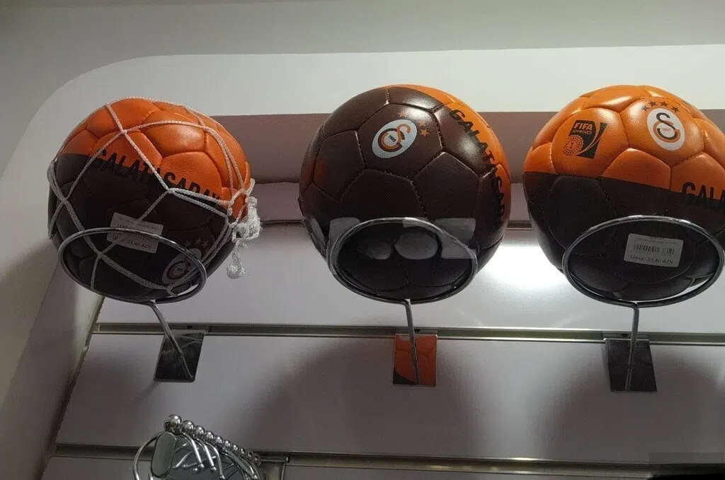 Galatasaray futbol topu, ölçü 5 - Tenderyard
